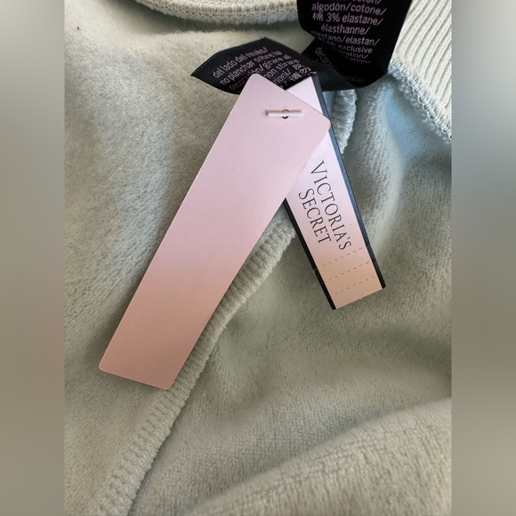 NWT - Victoria’s Secret Sweatpants with Rhinestone V. - Picture 6 of 6